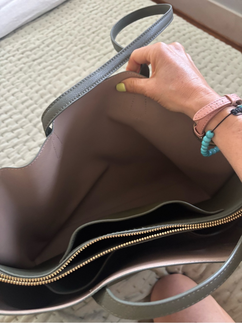 Quince Adeline Leather Women's Olive Green Shopper Tote - Classic Everyday Carry - Picture 7 of 14